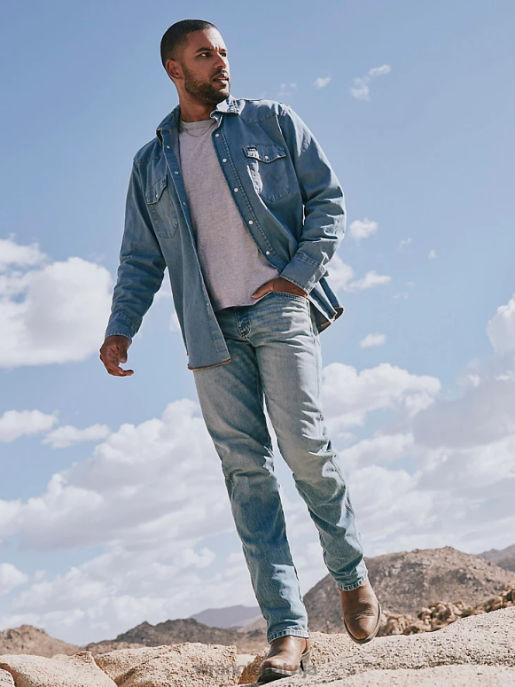 bifeļu caurlaide retro slim fit džinsi ar taisnām kājām vīriešiem apģērbs Wrangler BFNTB25